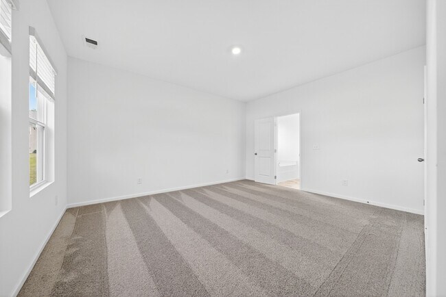 Building Photo - 124 Limbury Ct
