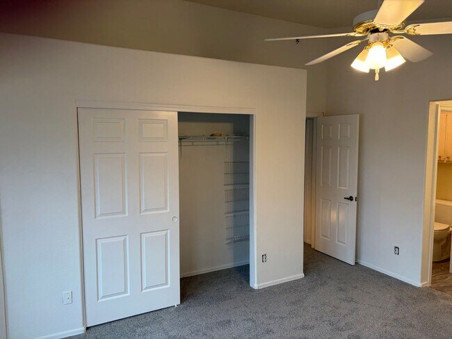 Building Photo - 55+ 2 Bed 2 bath home!