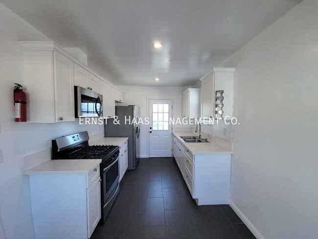 Building Photo - 4217 1/2 Bellflower Blvd.-