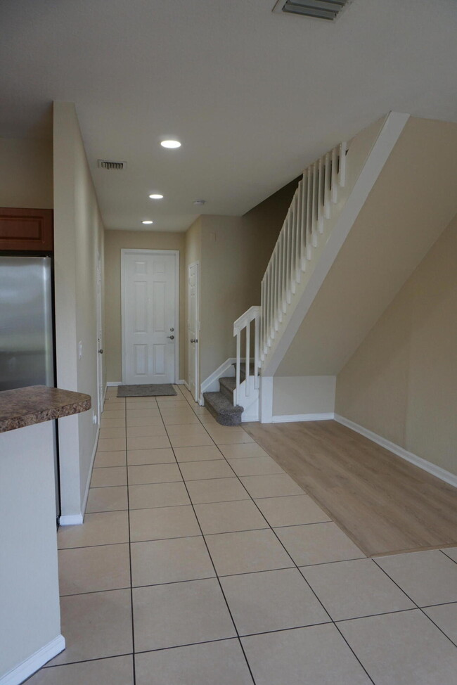 Building Photo - 971 Tortuga Dr