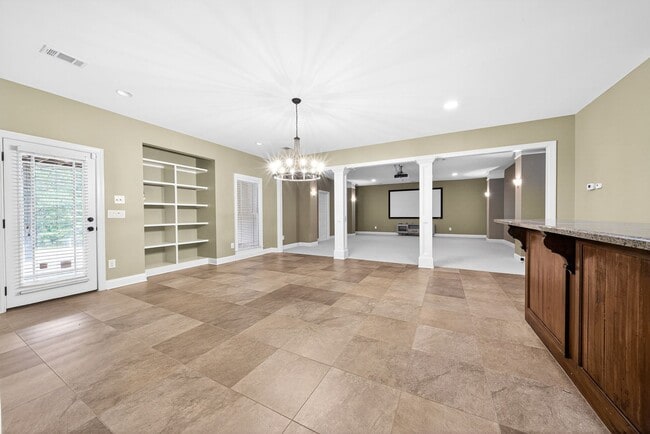 Building Photo - 9027 Cimarron Ct
