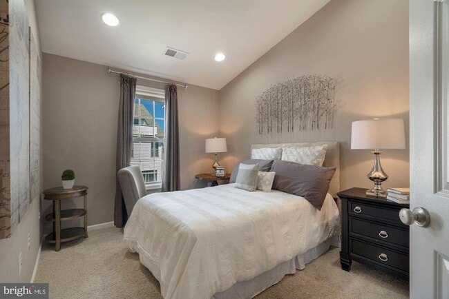 Building Photo - 22595 Willington Square