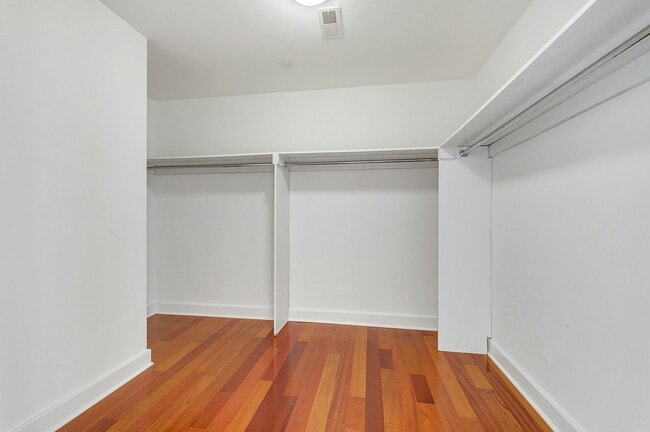 Building Photo - 22 Vela Way