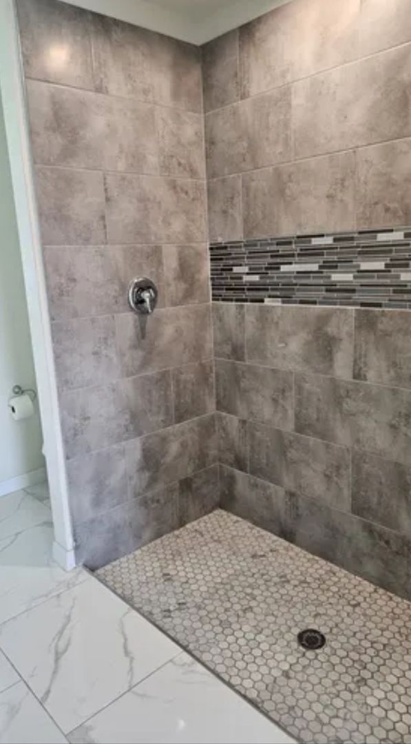 Building Photo - Available Now----3br 2ba Single Family hom...
