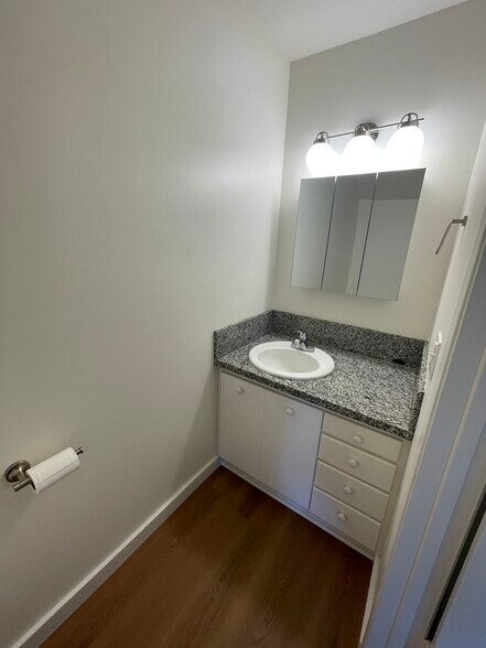 Downstairs 1/2 bath - 9856 Continental Dr
