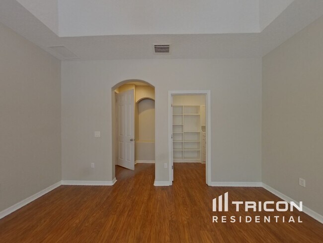 Building Photo - 33246 Irongate Dr