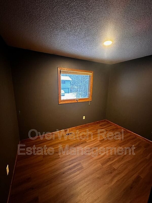 Building Photo - 9532 Dundas Cir