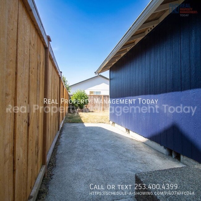 Building Photo - 22422 45 Ave E