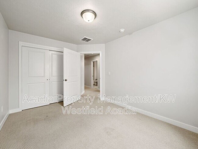 Building Photo - 15083 S Reins Wy