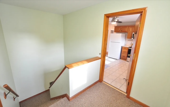 Building Photo - 5 Tunxis Pl