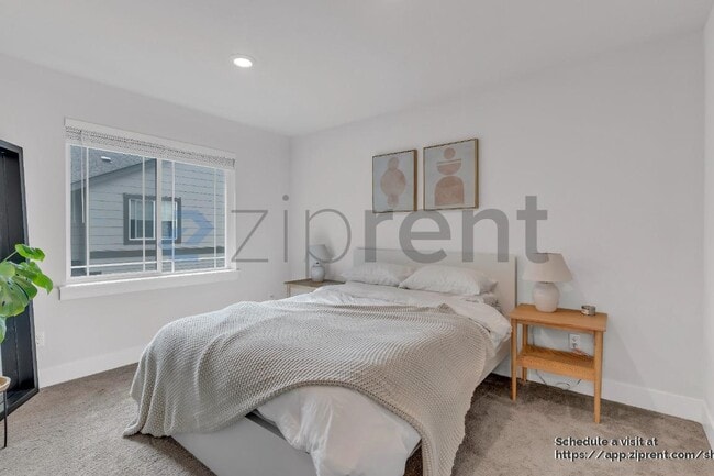 Building Photo - 14134 SW 165th Ave