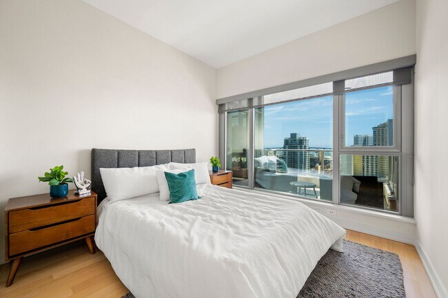 Building Photo - Stunning East Village 2 Bedroom at Alta! 2...