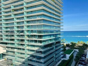 Building Photo - 10185 Collins Ave