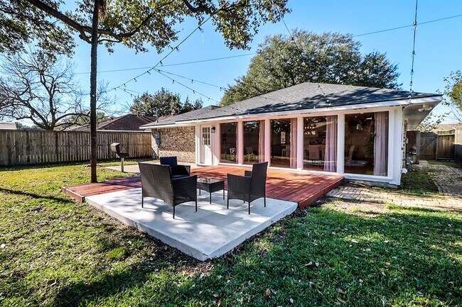 Building Photo - 4722 Northrup Dr