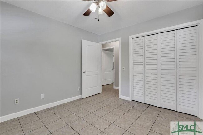 Building Photo - 103 Maple Dr