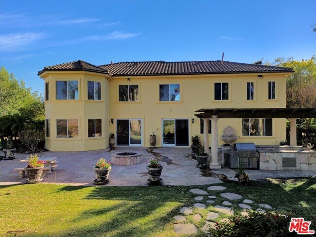 Building Photo - 13045 Ripple Creek Ln