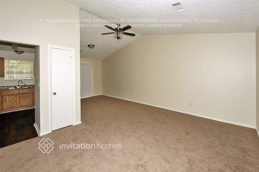 Building Photo - 1467 Shenta Oak Dr