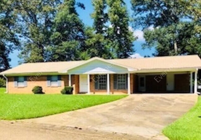 Primary Photo - 1936 Longwood Dr