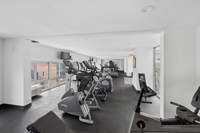 Building Photo - 1221 N Dearborn St