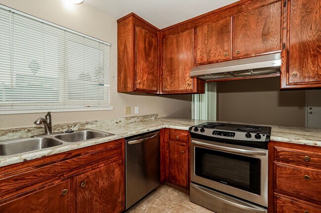 Building Photo - 517DEBBIEDRIVE