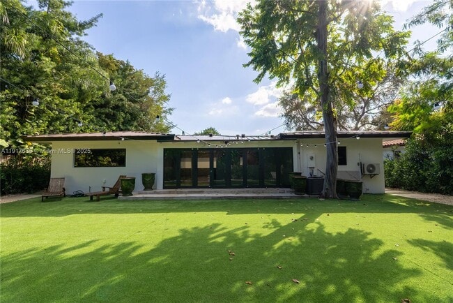 Building Photo - 3711 Battersea Rd