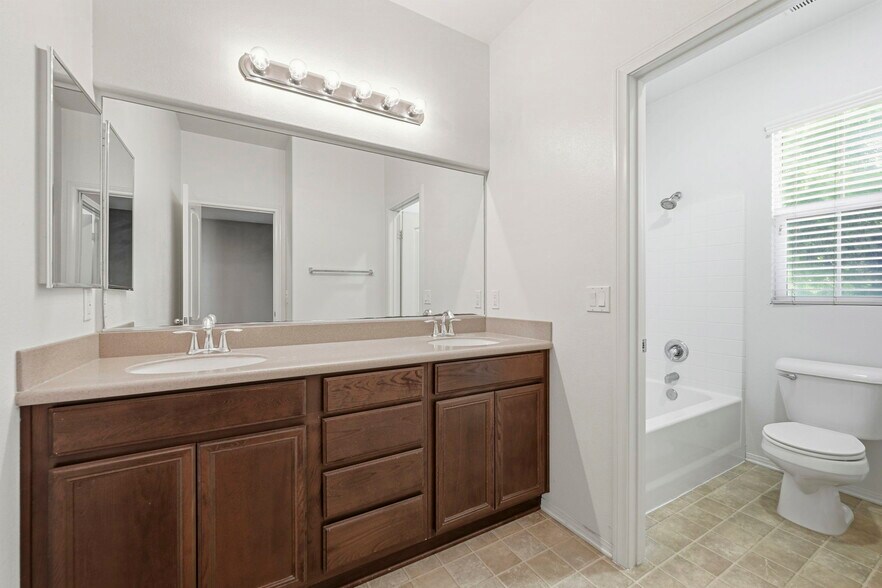 Building Photo - 31853 Red Pine Way