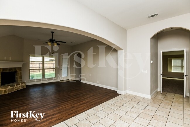 Building Photo - 826 Graham Dr