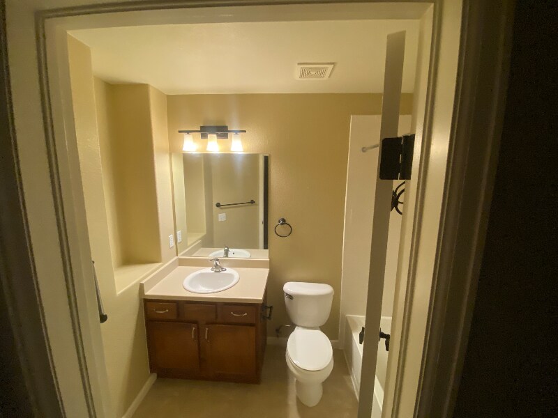 Building Photo - 13516 Via Varra