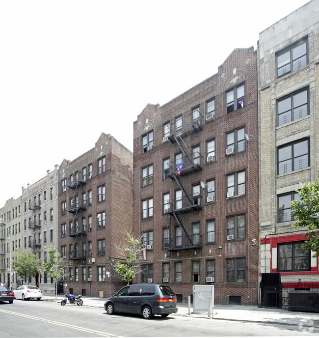 Building Photo - 2314 Crotona Ave