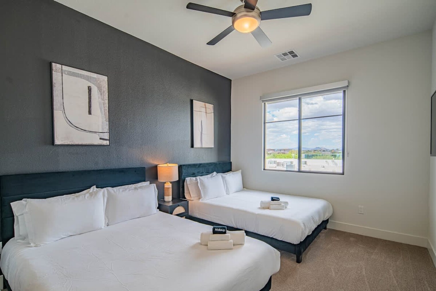 Building Photo - 15501 N Dial Blvd