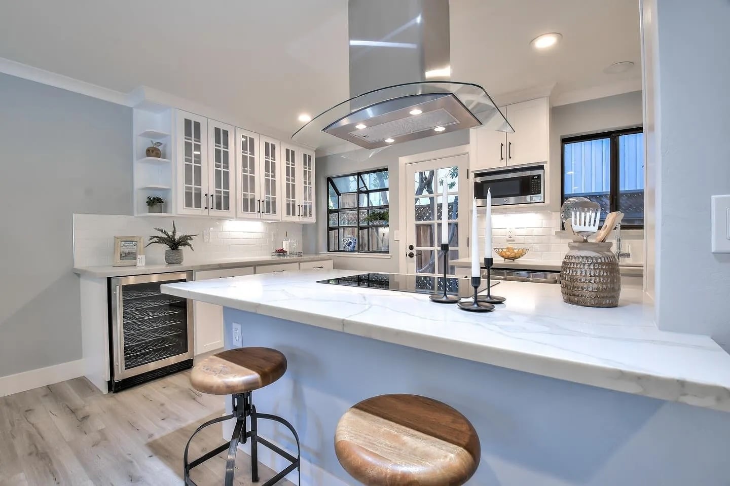 Building Photo - 494 Lassen St