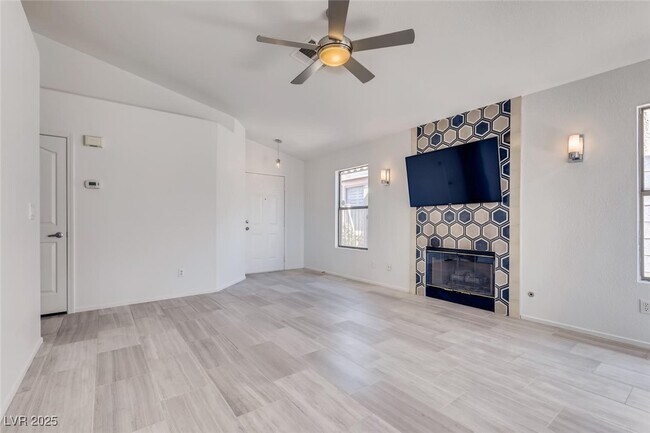 Building Photo - 2564 Spruce Creek Dr