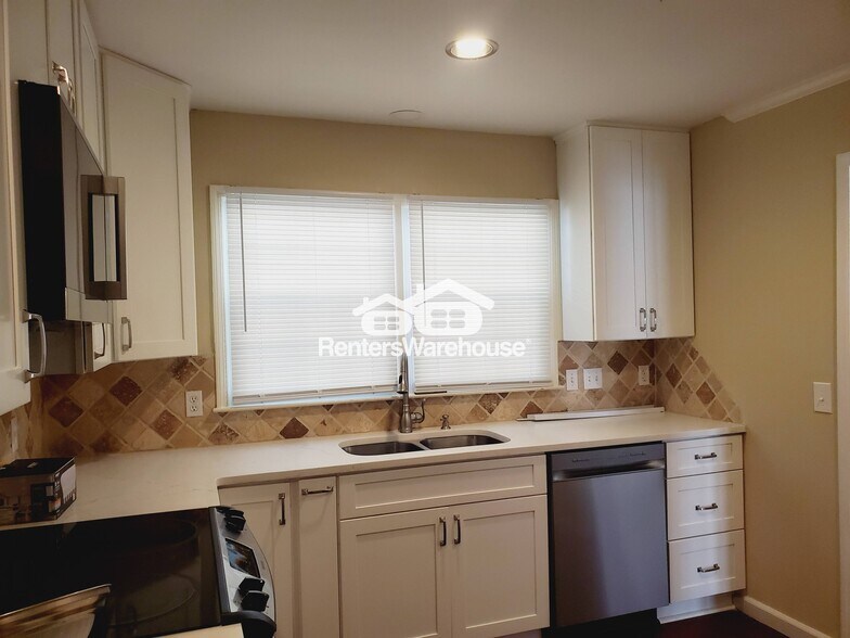 Building Photo - 3172 Bob Cox Rd