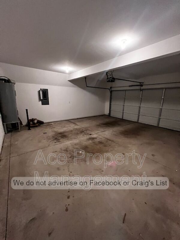 Building Photo - 232 Fishers Cv