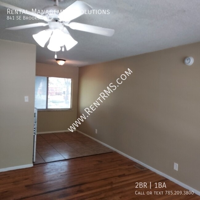 Building Photo - 841 SE Brookside Dr