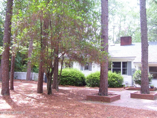 Building Photo - 1215 Midland Rd