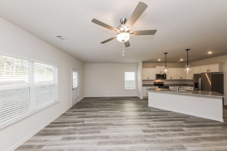 Building Photo - 483 Prescott Wy