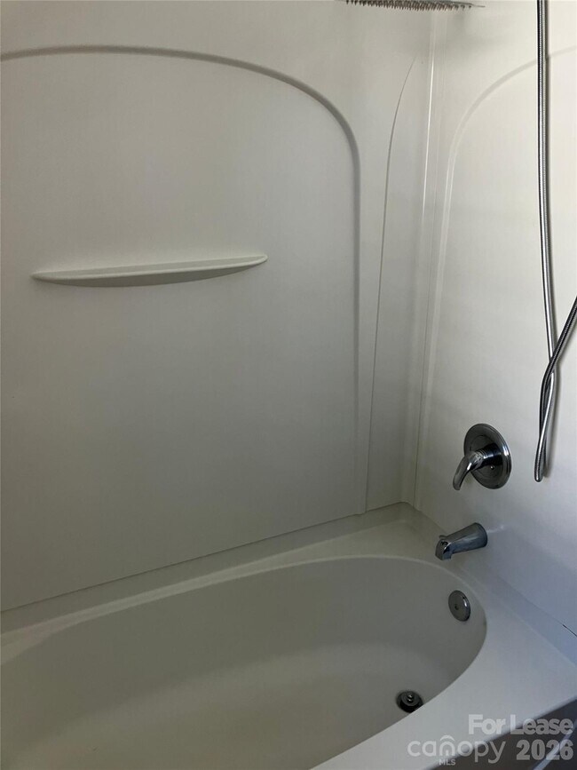 Building Photo - 19113 Kanawha Dr