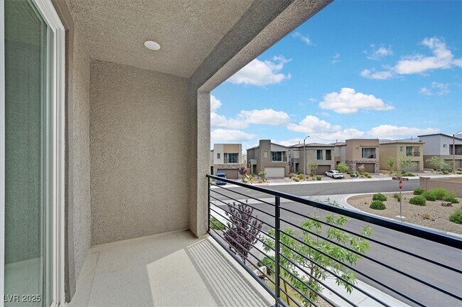 Building Photo - 8852 Flora Run Ave