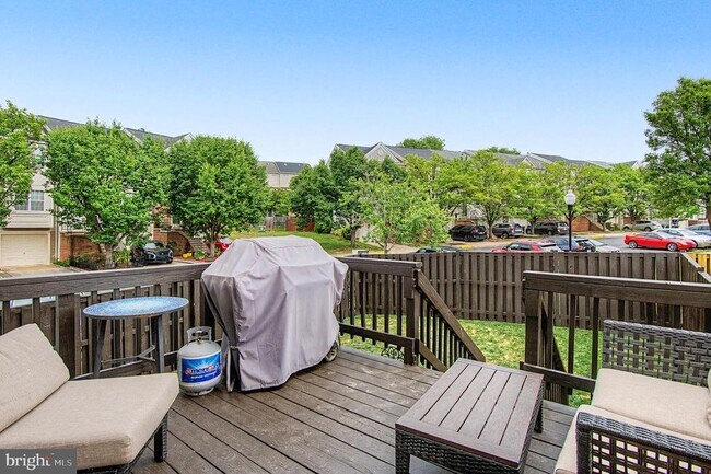 Building Photo - 510 Lilac Terrace NE
