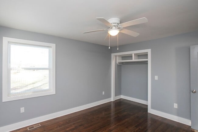 Building Photo - 1111 Westchester Dr