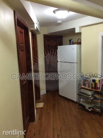 Building Photo - 158 Magazine St