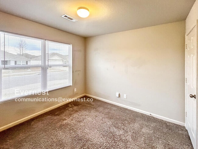 Building Photo - 2169 Bentwood Dr