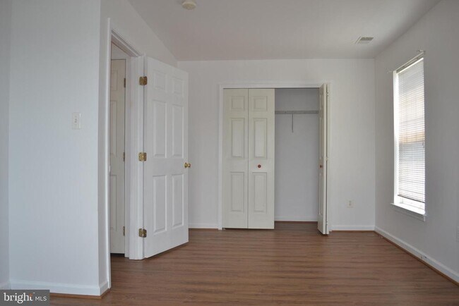 Building Photo - 5413 Silver Maple Ln