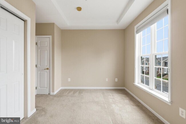 Building Photo - 4677 Red Admiral Way