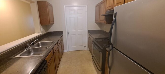 Building Photo - 8304 Fairington Ridge Cir