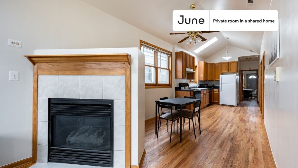 Building Photo - Room in Shared 3 bed/2 bath home