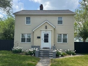 Building Photo - 629 Watson Ave