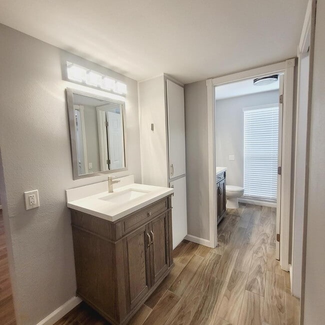 Building Photo - 14014 N Cameo Dr