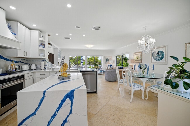 Building Photo - 3474 S Ocean Blvd